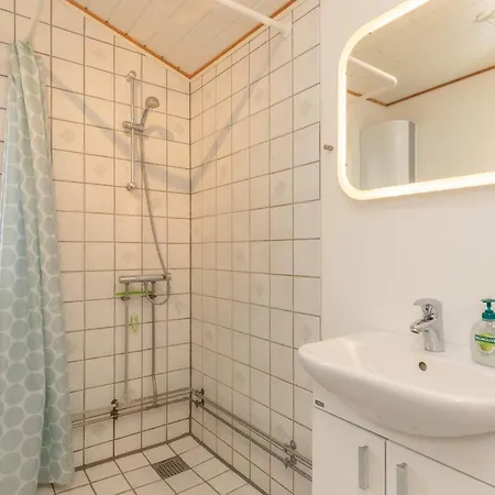 6 Person In * Borup (Koge)